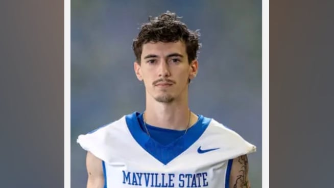Mayville State QB Matt Donovan opens eyes during family visits