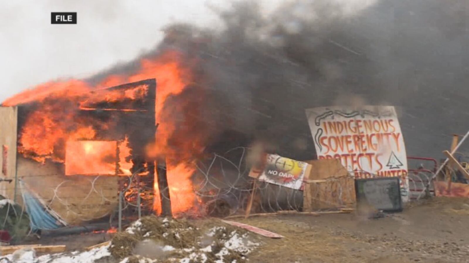 Dapl Protest Fenced State, Feds reach settlement following lawsuit involving DAPL protests
