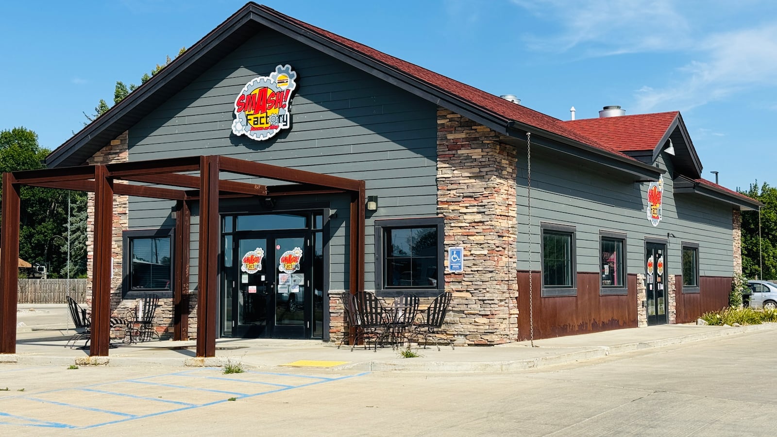 Smash Factory Burgers and More in Minot to close